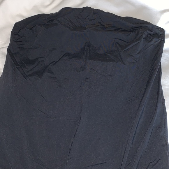 Babaton Tube Bodysuit 🖤 - Picture 2 of 4